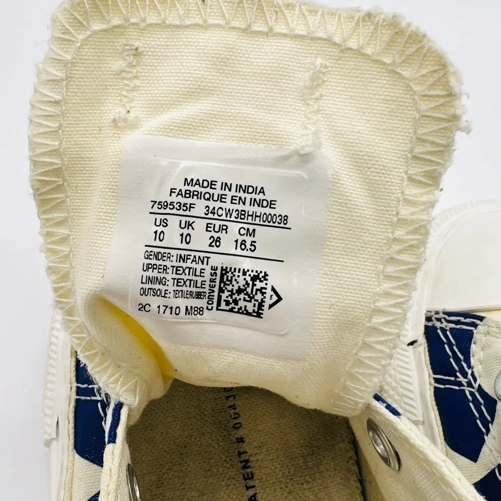 CONVERSE SNEAKERS WHITE WITHCONVERSE  IN LARGE BLUE LETTERS SIZE TODDLER 10